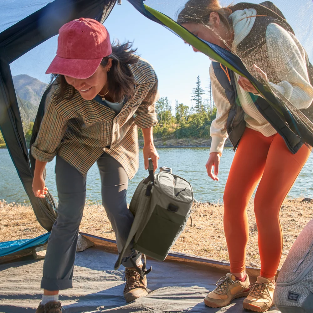 Coleman TranslatR™ 16-Can Convertible Soft-Sided Cooler Totepack 9 Coleman TranslatR™ 16-Can Convertible Soft-Sided Cooler Totepack - Image 7